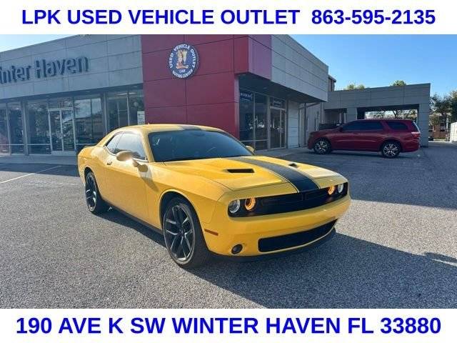 2019 Dodge Challenger SXT RWD photo