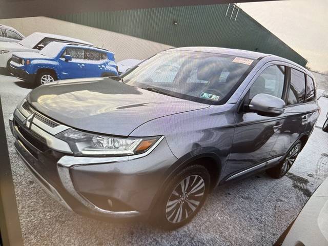 2019 Mitsubishi Outlander SE FWD photo