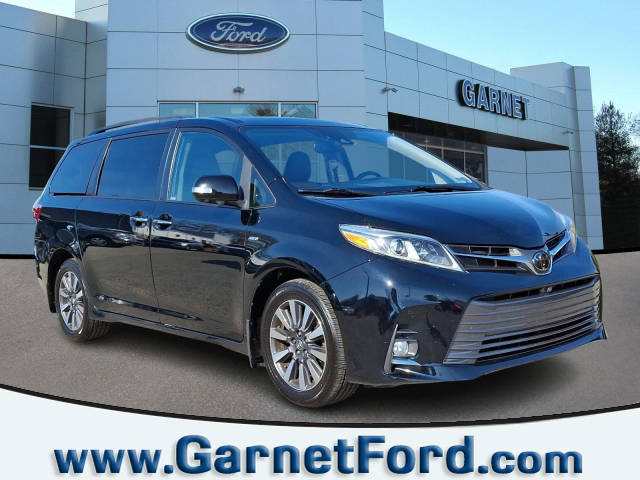 2019 Toyota Sienna Limited Premium AWD photo