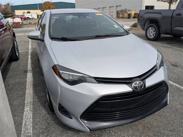 2019 Toyota Corolla LE FWD photo