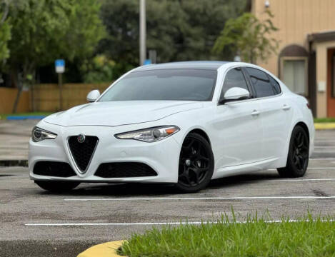 2019 Alfa Romeo Giulia Ti RWD photo