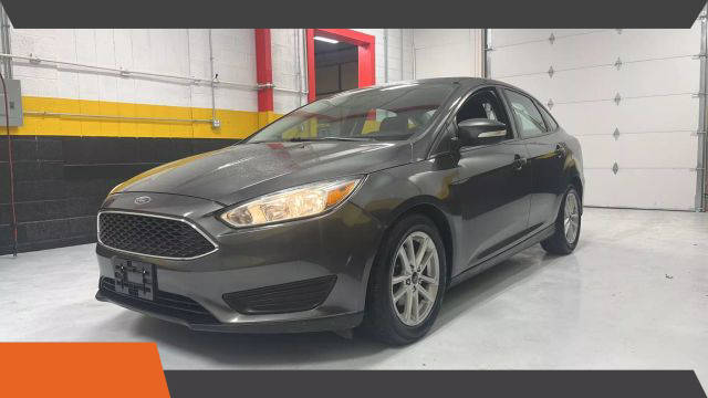 2017 Ford Focus SE FWD photo