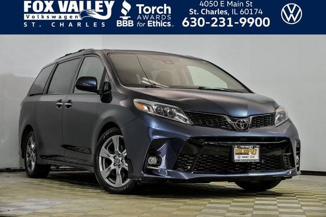 2019 Toyota Sienna SE Premium FWD photo