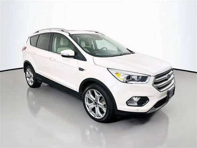2019 Ford Escape Titanium 4WD photo
