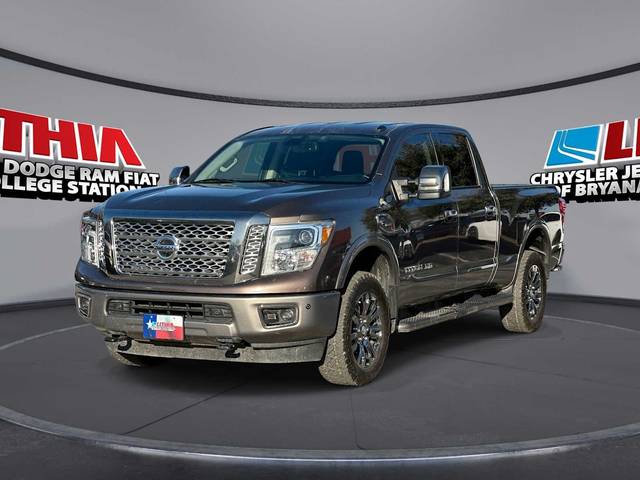 2019 Nissan Titan XD Platinum Reserve 4WD photo