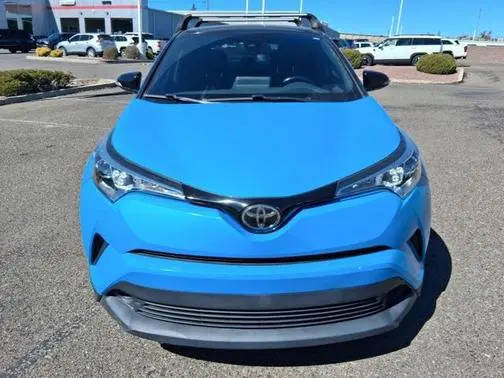 2019 Toyota C-HR XLE FWD photo