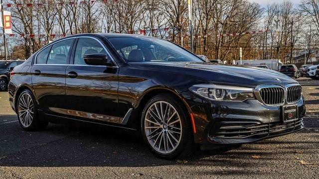 2019 BMW 5 Series 530e iPerformance RWD photo