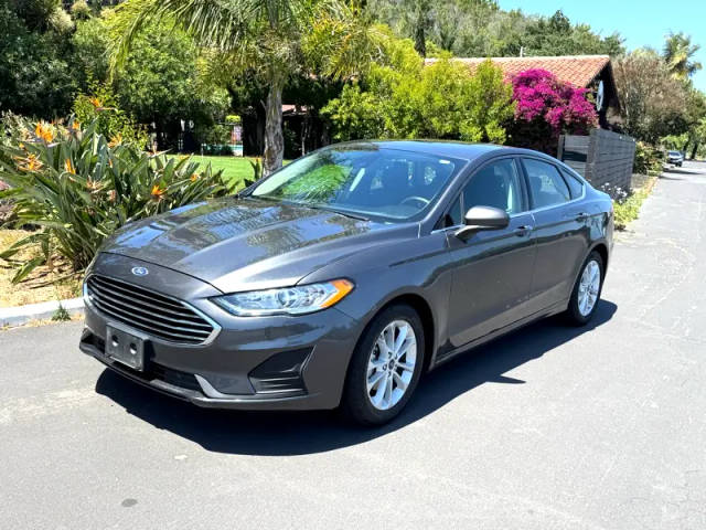 2019 Ford Fusion SE FWD photo