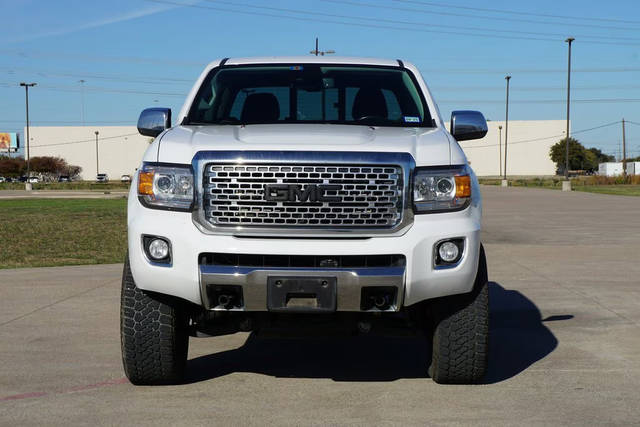 2019 GMC Canyon 4WD Denali 4WD photo