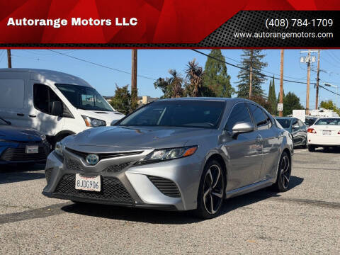 2019 Toyota Camry Hybrid SE FWD photo