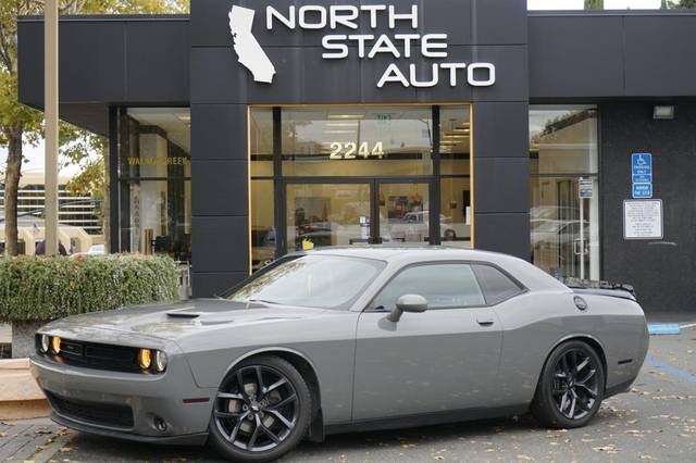 2019 Dodge Challenger SXT RWD photo