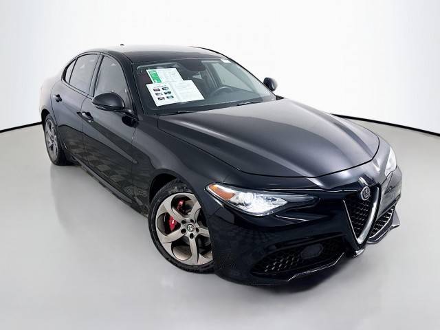 2019 Alfa Romeo Giulia Sport RWD photo