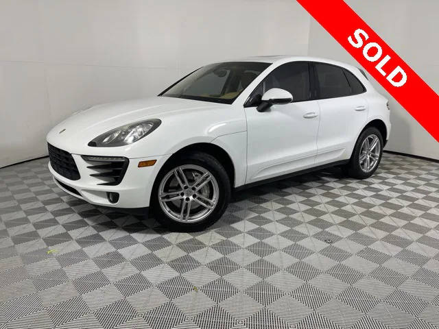 2016 Porsche Macan S AWD photo
