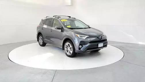 2018 Toyota RAV4 Hybrid XLE AWD photo