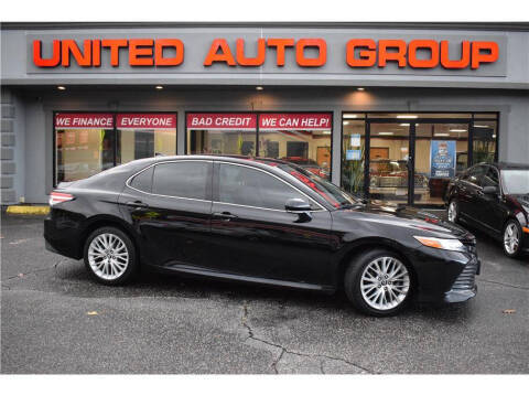 2019 Toyota Camry XLE FWD photo