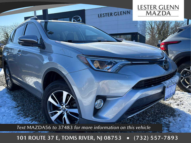 2018 Toyota RAV4 XLE FWD photo