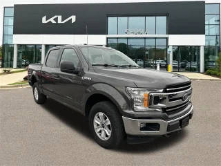 2018 Ford F-150 XLT 4WD photo