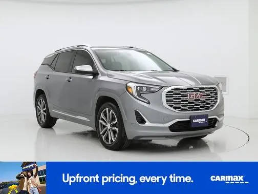 2019 GMC Terrain Denali FWD photo