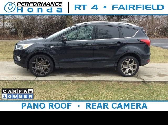 2019 Ford Escape Titanium 4WD photo