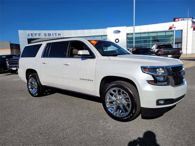 2019 Chevrolet Suburban LT RWD photo