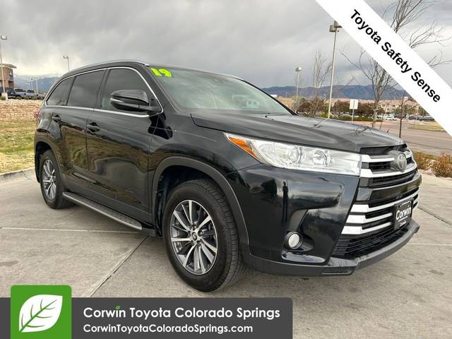 2019 Toyota Highlander XLE FWD photo