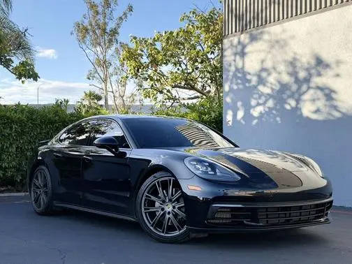 2018 Porsche Panamera 4S AWD photo