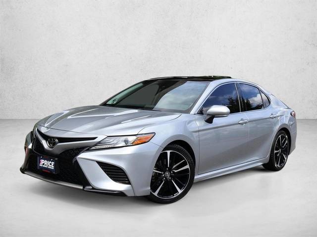 2019 Toyota Camry XSE FWD photo