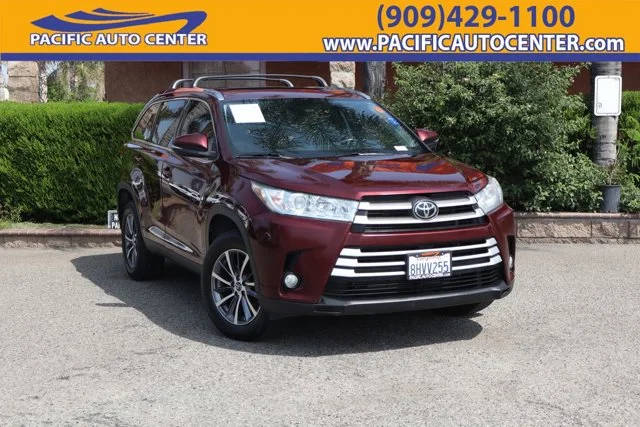 2019 Toyota Highlander XLE FWD photo