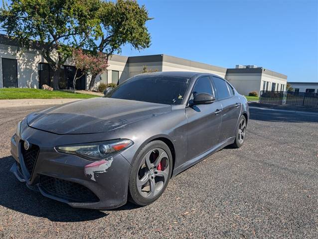 2019 Alfa Romeo Giulia Sport RWD photo