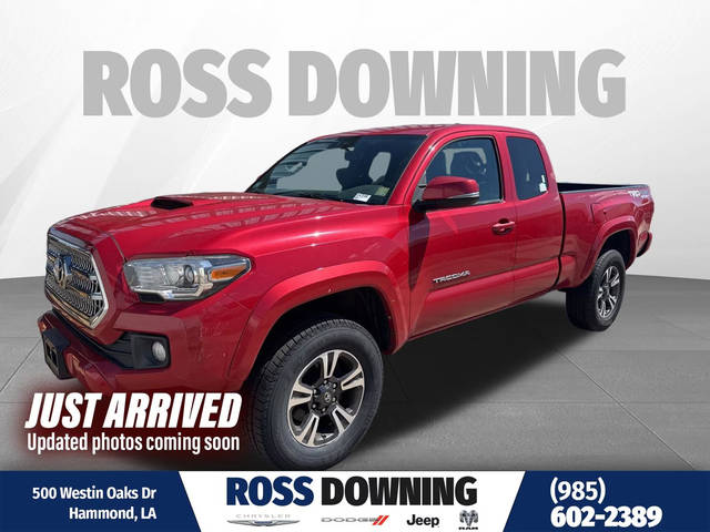 2017 Toyota Tacoma TRD Sport 4WD photo