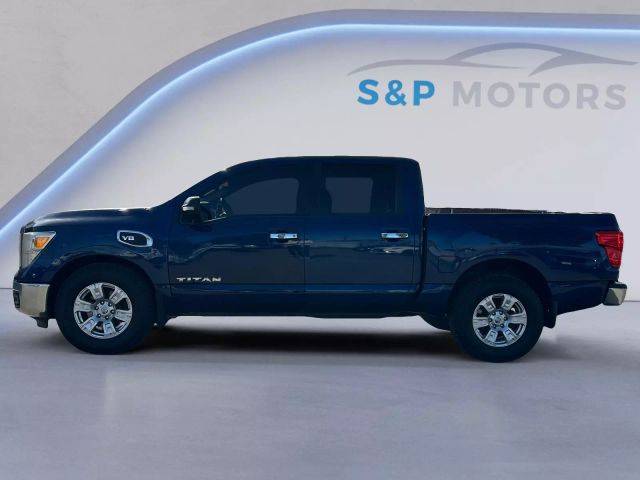 2017 Nissan Titan SV RWD photo
