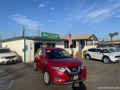 2017 Nissan Rogue S FWD photo