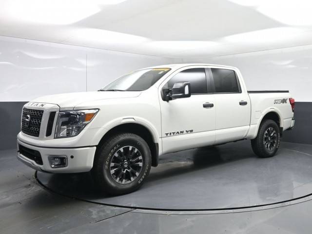 2019 Nissan Titan PRO-4X 4WD photo