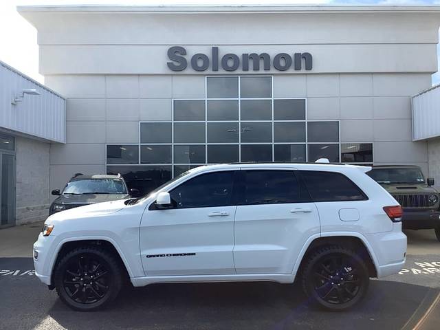2019 Jeep Grand Cherokee Altitude 4WD photo