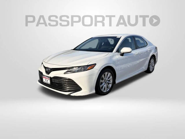 2018 Toyota Camry LE FWD photo