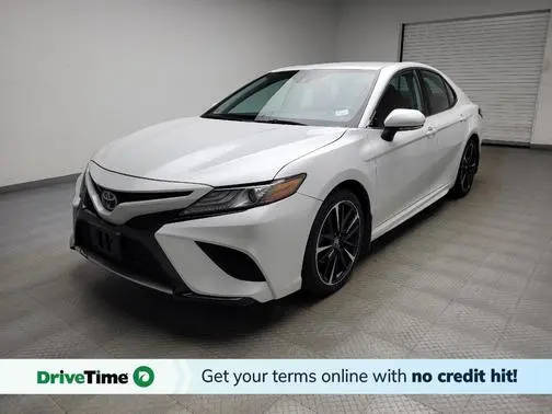 2019 Toyota Camry XSE FWD photo