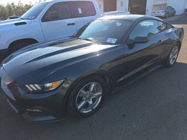 2016 Ford Mustang V6 RWD photo