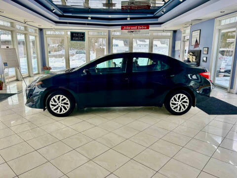 2019 Toyota Corolla LE FWD photo