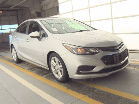 2017 Chevrolet Cruze LT FWD photo