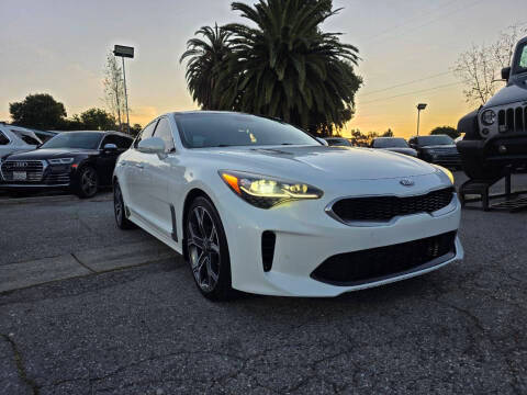 2019 Kia Stinger Base RWD photo