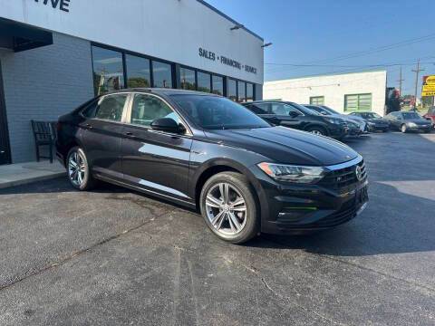 2019 Volkswagen Jetta R-Line FWD photo