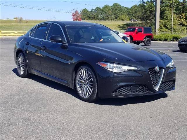 2019 Alfa Romeo Giulia Ti Lusso RWD photo