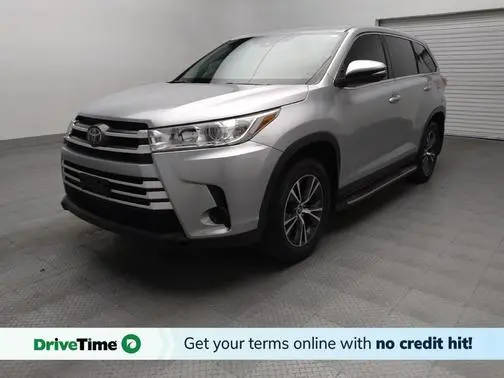 2019 Toyota Highlander LE FWD photo