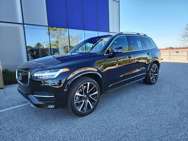 2019 Volvo XC90 Momentum AWD photo