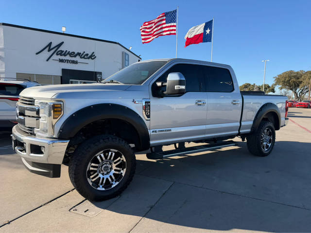 2019 Ford F-250 Super Duty LARIAT 4WD photo