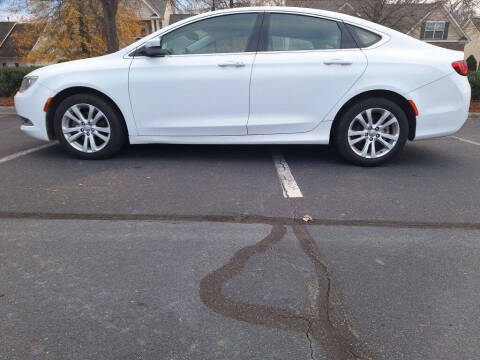 2015 Chrysler 200 Limited FWD photo