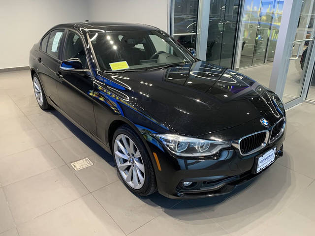 2018 BMW 3 Series 320i xDrive AWD photo