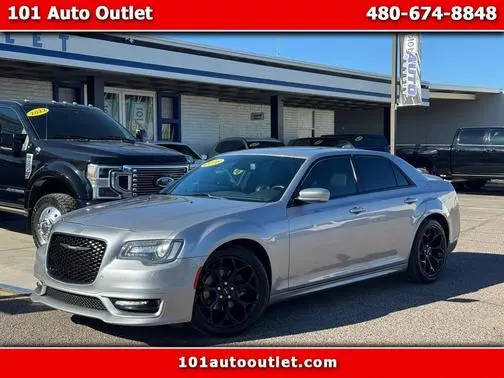 2018 Chrysler 300 300S RWD photo