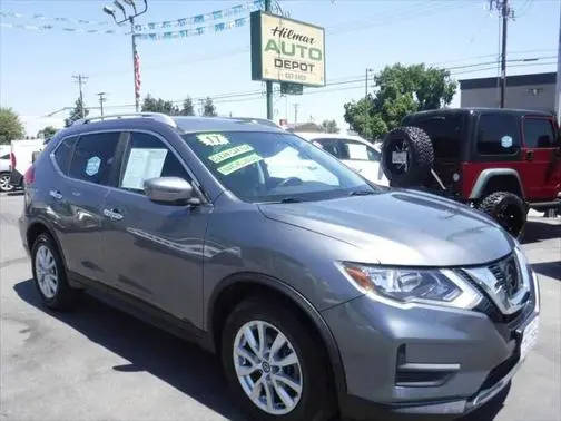 2017 Nissan Rogue SV FWD photo