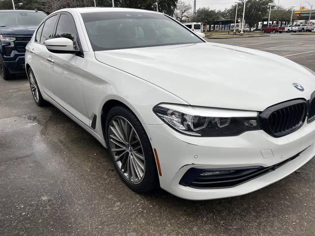 2018 BMW 5 Series 530i RWD photo